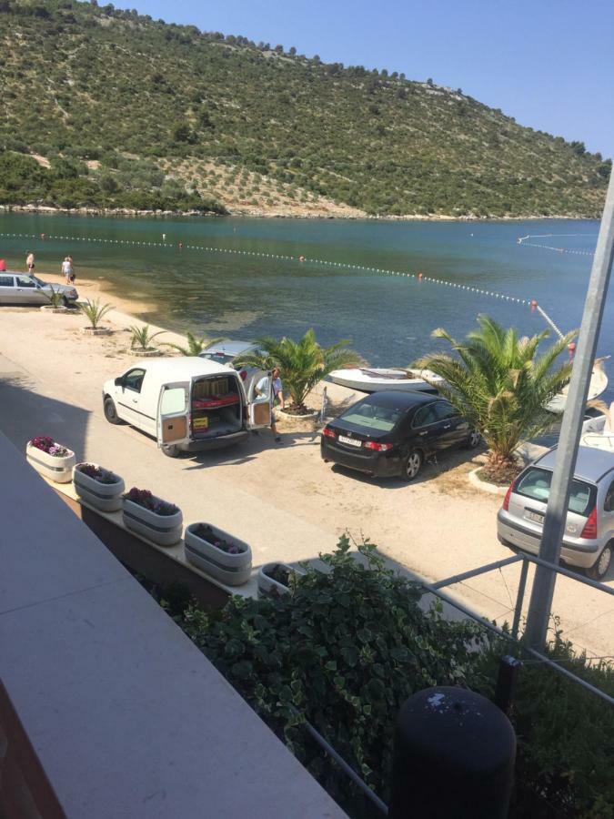 Ivo Apartments Rogoznica  Luaran gambar